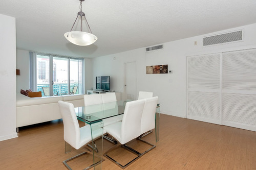 Imagen 14 de 14 de Alquiler Temporario De Departamento En Miami 6 Personas 12 V