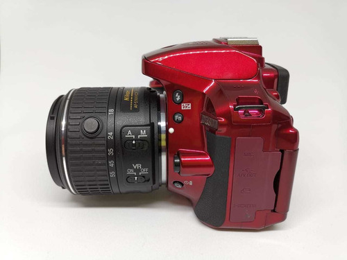 Camara Nikon D5300 C/18-55mm F3.5-5.6 Vr