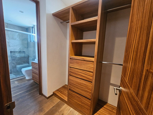 Departamento De 3 Rec, 4 Baños, 4 Estacionamientos