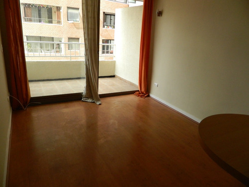 Un Dormitorio, Lindo Depto., Terraza, Comodos Espacios, Lira