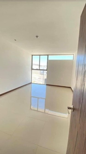 Imagen 13 de 19 de Casa En Venta En Residencial Valdivia