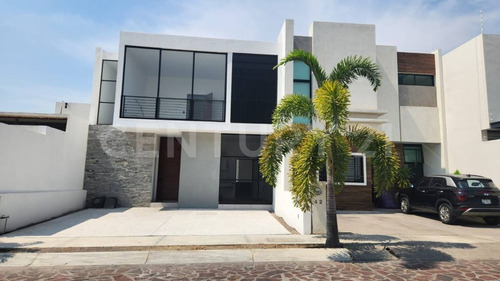 Casa Nueva En Venta En Real De Cana, V. De A. Colima