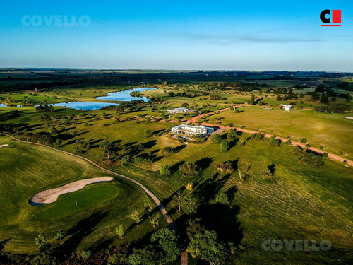 Terreno En Venta De 5911 M2 En Carmelo Golf