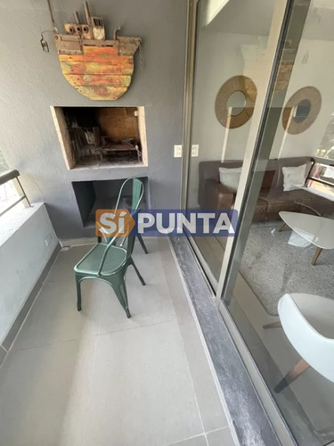 Apartamento De Dos Dormitorios En Venta Punta Del Este