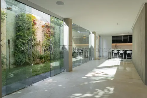 Casa En Venta En Los Naranjos