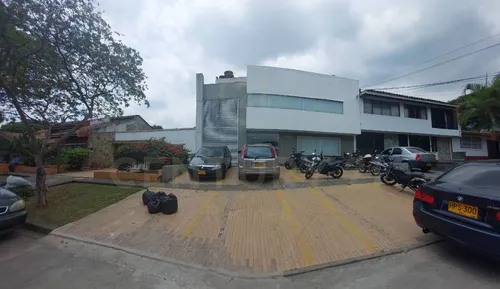 Alquiler Oficinas En La Flora 615mts2
