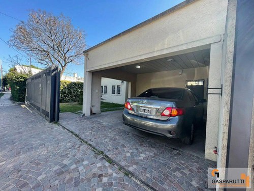 Casa En Venta En Garín, Escobar! 5 Ambientes Con Pileta!