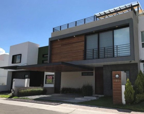 Residencia En El Refugio, Roof Garden, Jardín, 4.5 Baños, 3 