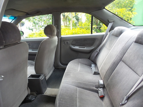 Nissan Sentra B14 Gxe