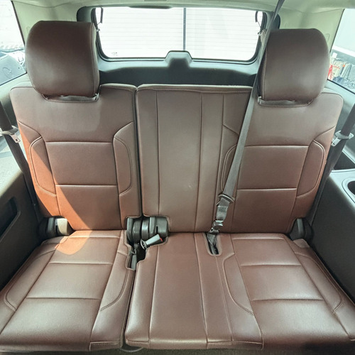 Chevrolet Suburban 5.3 Ltz 4x4 Mt