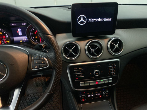 Imagen 18 de 25 de Mercedes Benz Gla 200 2020