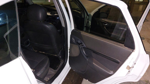 Ford Focus 2.0 Ghia