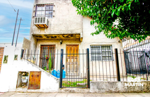 Casa En Venta En Boulogne Sur Mer. Son Dos Casas, Lote De 10x26. A Una Cuadra De Panamericana.