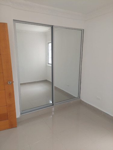 Apartamento En Venta 4to Nivel Don Honorio