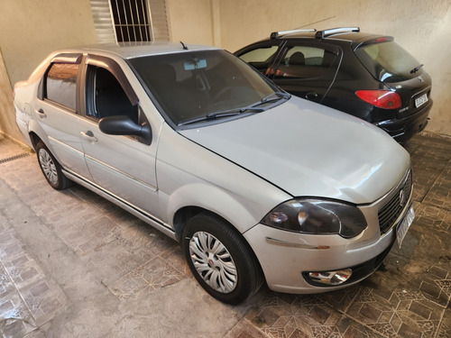 Fiat Siena 1.0 El Flex 4p