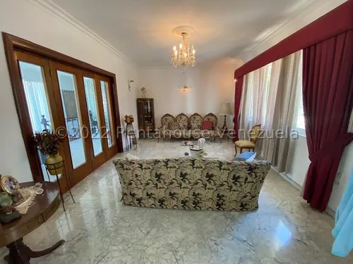 Casa En Venta En Valle Arriba