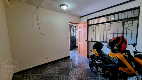 Imagen 3 de 13 de Casa Con Apartamento En Venta