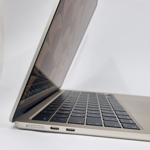 Macbook Air De 13,6 Pulgadas Chip M3 Apple 2024, Ssd 256gb (Usado)