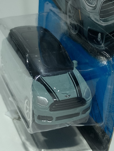 Maisto Mini Countryman Adventure C-30