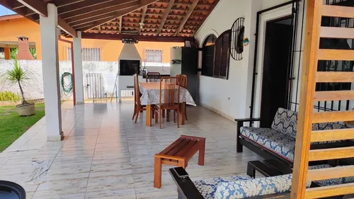 Ótima Casa À 800 Metros Da Praia
