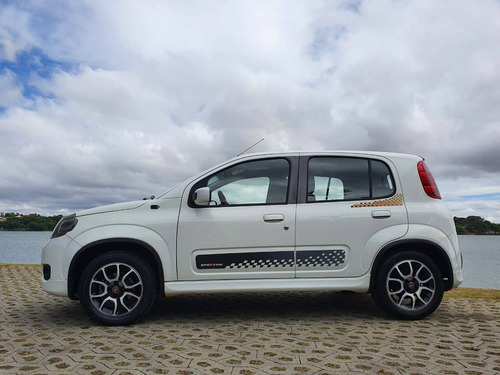 Fiat Uno 1.4 Evo Sporting 8v Flex 4p Manual