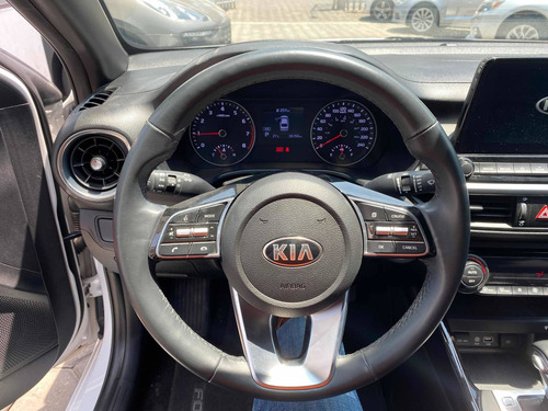Imagen 2 de 11 de Kia Forte 2.0t Ex Premium Aut