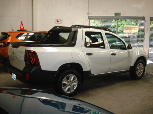 Renault Oroch Zen Pickup Garantía Agencia Llantas Michelín