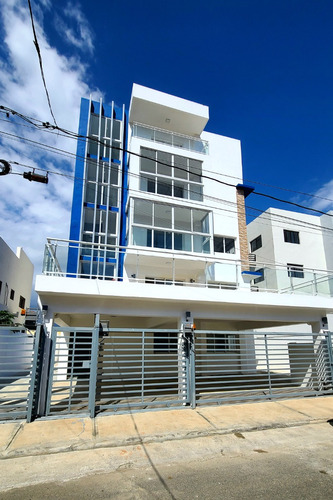 2do Nivel Con Terraza Ubicado En El Residencial Mirador Del Este, Santo Domingo Este