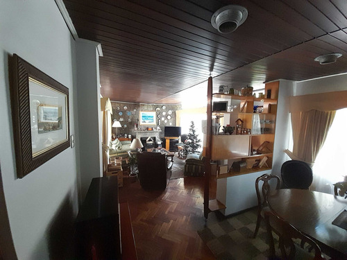 Casa En Venta En La Reina (88138)