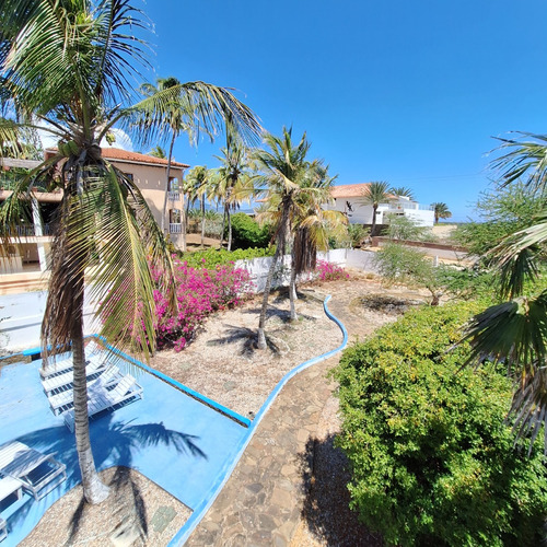 Venta De Hotel En La Paradisiaca Playa El Yaque Margarita