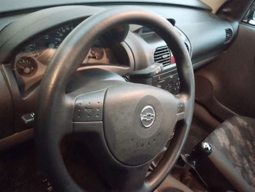 Chevrolet Corsa 1.8 Gl Pack 1