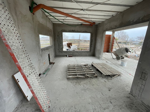 Imagen 27 de 28 de Venta Permuta Casa Barrio Cerrado Privado San Sebastian Seguridad Pileta Parrilla Cuotas Financiación Facilidades Oportunidad Inversión