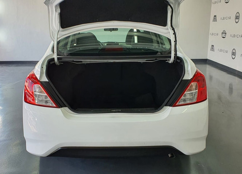 Imagen 9 de 15 de Nissan Versa 2018 1.6 Advance At