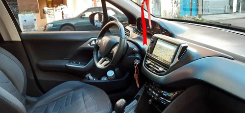 Peugeot 208 1.6 Feline 2014
