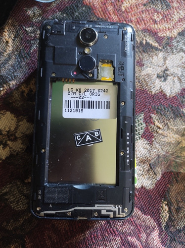Imagen 3 de 3 de Celular LG K8 2017