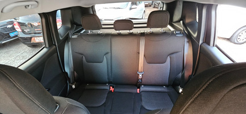 Jeep Renegade 1.8 Flex Aut. 5p