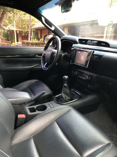 Toyota Hilux Pick-up 2.8 Cd Srx 177cv 4x4