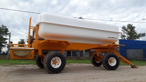 Acoplado Tanque Con Bebederos 8.000 Ltrs