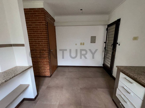 Calle 478 Entre 26 Y 27, City Bell | Duplex 2 Dormitorios.