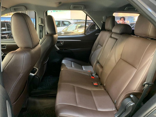 Imagem 9 de 15 de Toyota Hilux Sw4 2019 2.7 Srv 7 Lugares Maravilhosa!!