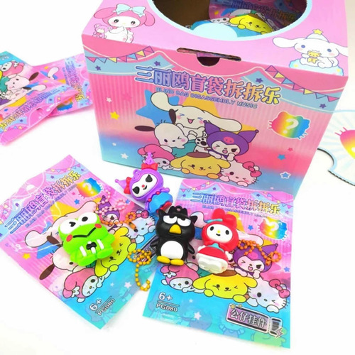 Caja De 20 Sorpresas De Cumpleaños Llaveros Sanrio Aleatorio