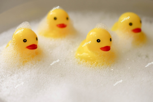 Imagen 10 de 10 de 6 Patitos De Goma Chifles Juguete Para El Agua Bebes Baño