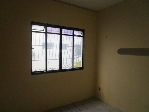 Imagem 14 de 18 de Apartamento Para Alugar Na Cidade De Fortaleza-ce - L8861