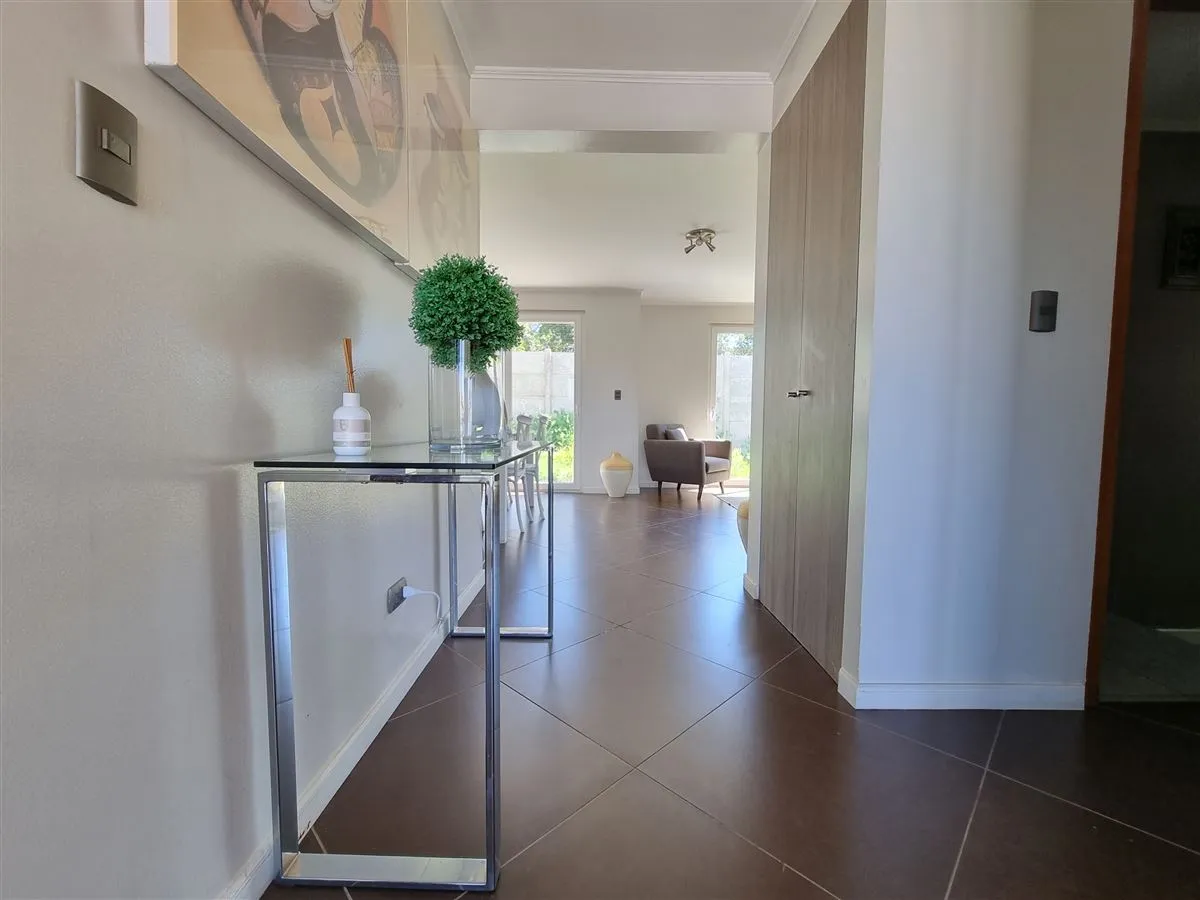 Imagen 2 de 25 de Casa En Arriendo De 3 Dorm. En Buín