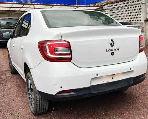 Renault Logan 1.6 Intens Mt