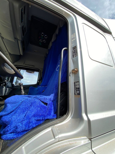 Imagem 11 de 14 de Mercedes-benz- Axor-2544-6x2-2010/10 - Teto Alto - Prata