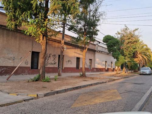 Casa En Independencia, Sector Vivaceta, Apta Para Uso Comerc