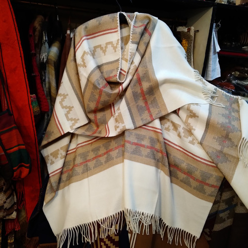 Ruana De Alpaca Super Suave .tuyunti Artesanias.