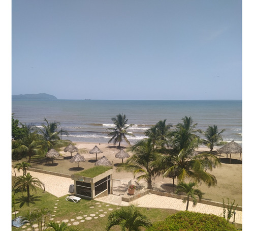 Amplio Y Cómodo Apartamento En Marina Suites Higuerote!