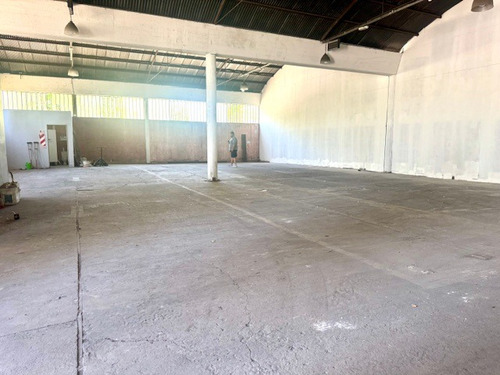 Alquiler Galpón 680m2 En Garin, Escobar